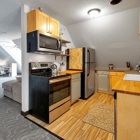 College Inn Hotel Seattle Bagian luar foto