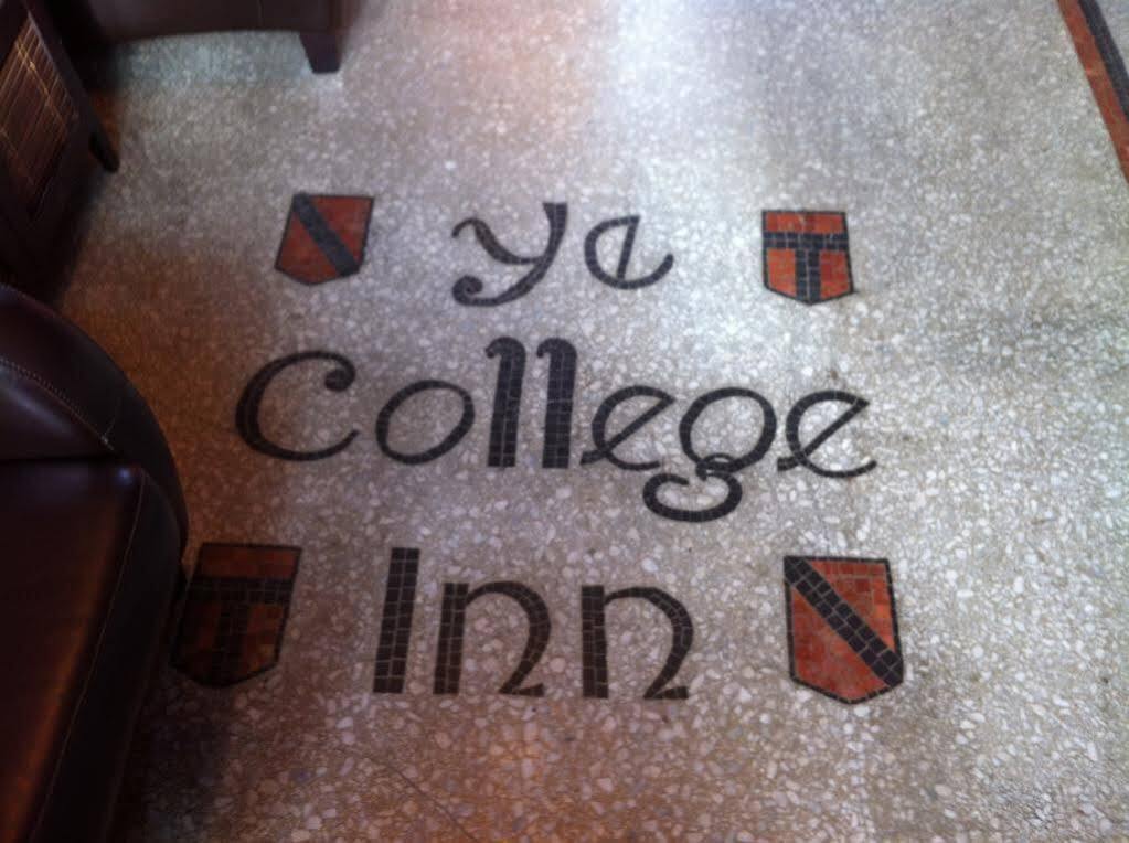 College Inn Hotel Seattle Bagian luar foto
