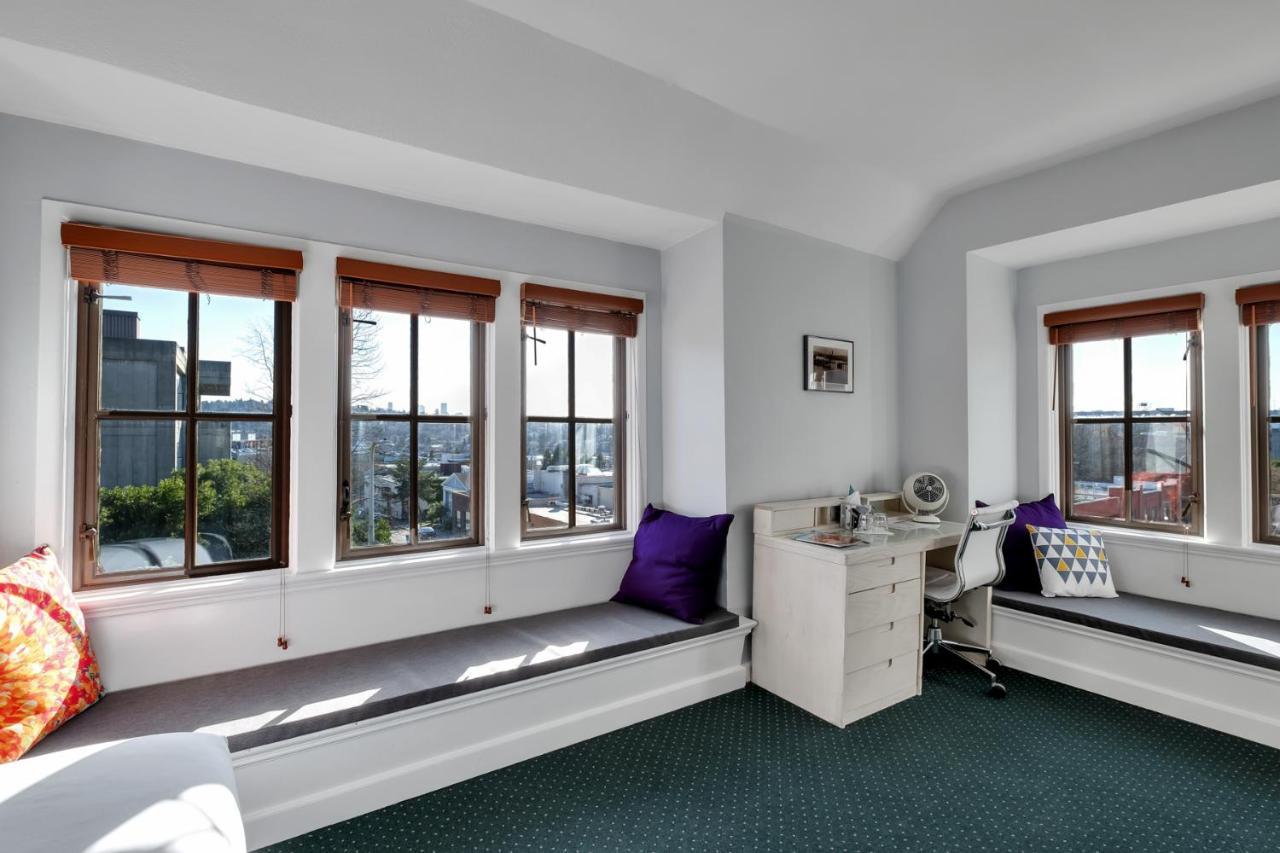 College Inn Hotel Seattle Bagian luar foto